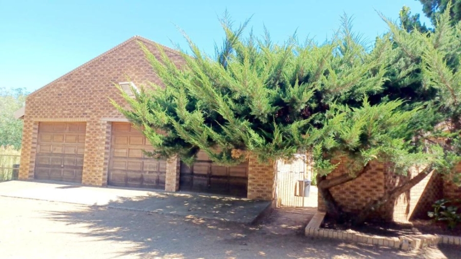 4 Bedroom Property for Sale in Groenvlei Sh Free State